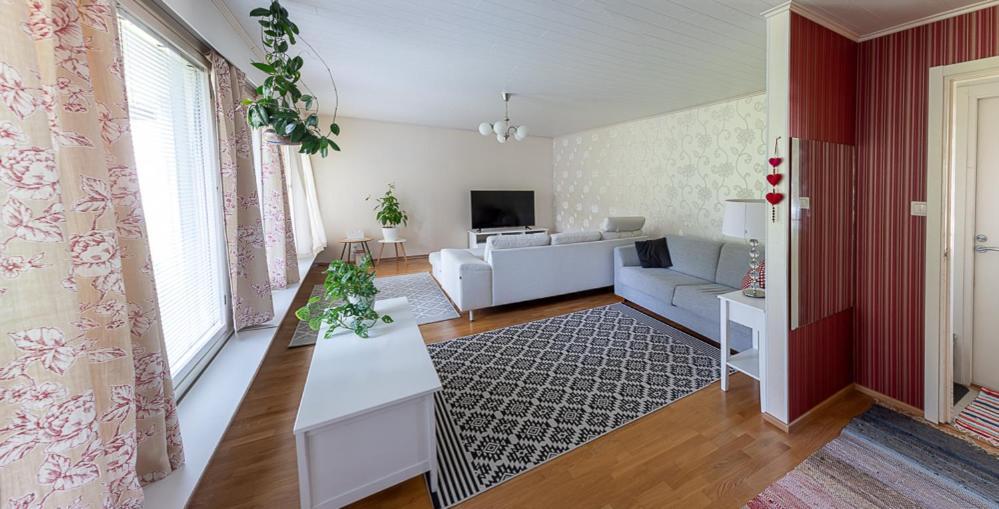 Omakotitalo Keskustan Laehellae Appartement Joensuu Buitenkant foto